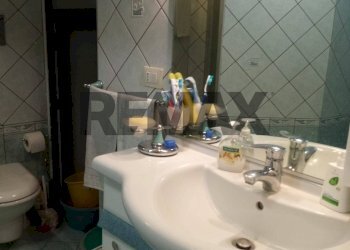 Bagno - Four-room apartment Via San Gregorio
 
15, Caltagirone - photo 3