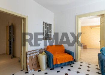 Soggiorno - Four-room apartment Via San Gregorio
 
15, Caltagirone - photo 25