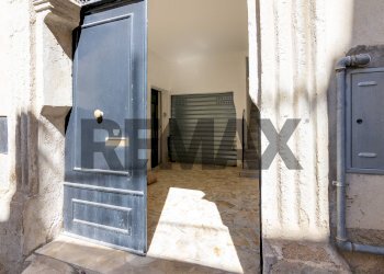 Terrazza - Four-room apartment Via San Gregorio
 
15, Caltagirone - photo 33