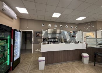 Ricezione / Lobby - Cafeteria - Cold Bar Viale Cristoforo Colombo
snc, San Giovanni la Punta - photo 4