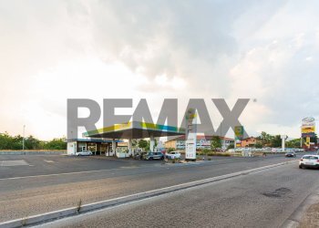 Edificio all\'aperto - Bar Tavola Calda - Fredda Viale Cristoforo Colombo
snc, San Giovanni la Punta - foto 7