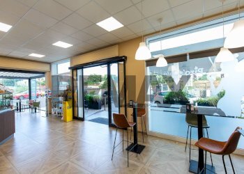 Ricezione / Lobby - Bar Tavola Calda - Fredda Viale Cristoforo Colombo
snc, San Giovanni la Punta - foto 44