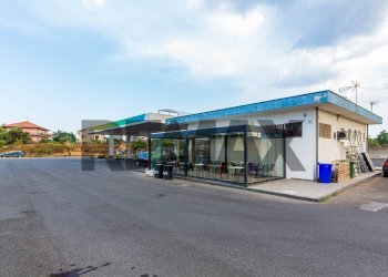 Edificio all\'aperto - Bar Tavola Calda - Fredda Viale Cristoforo Colombo
snc, San Giovanni la Punta - foto 56