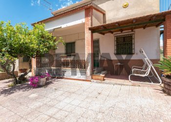 Casa all\'aperto - Villa Contrada Commenda
 
snc, Caltagirone - photo 1