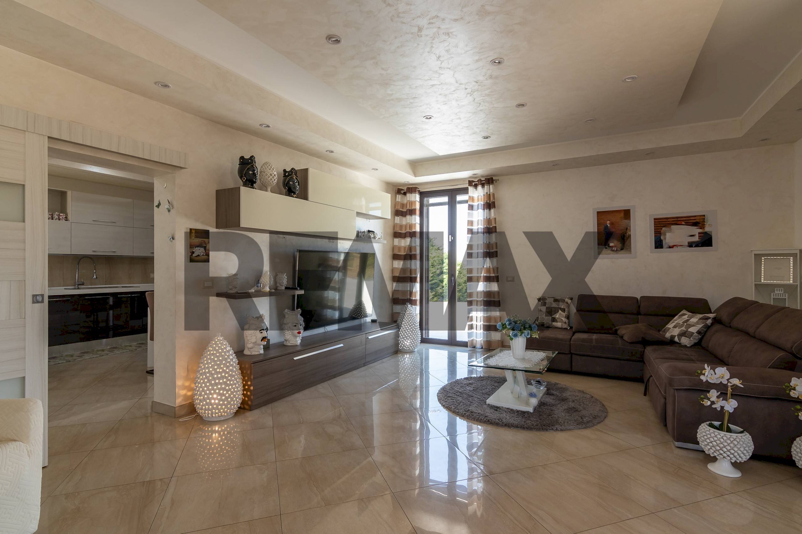 Soggiorno - Villa Via Giuseppe Garibaldi
194, Caltagirone - photo 3