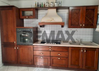 Cucina - Quadrilocale Via Finocchiari
 
17, Aci Catena - foto 6