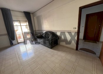 Soggiorno - Quadrilocale Via Finocchiari
 
17, Aci Catena - foto 5
