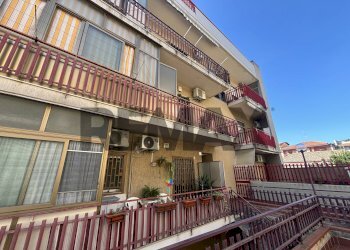 Edificio all\'aperto - Quadrilocale Via Finocchiari
 
17, Aci Catena - foto 22