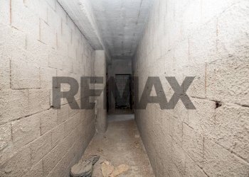 Hall / corridoio - Appartamento Via Francesco Petrarca
 
67, Paterno - foto 33