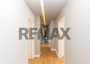 Hall / corridoio - Apartment Via Dalmazia
 
8, Catania - photo 3