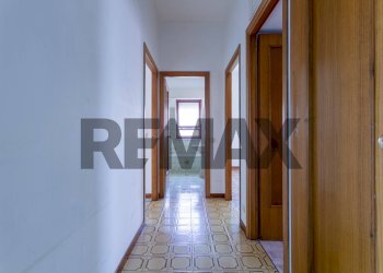 Hall / corridoio - Appartamento Via Namaziano
50, Roma - foto 31