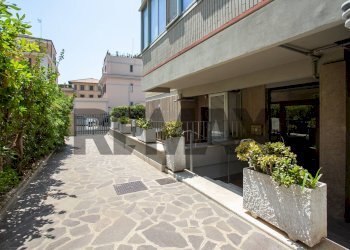 Edificio all\'aperto - Appartamento Via Namaziano
50, Roma - foto 55