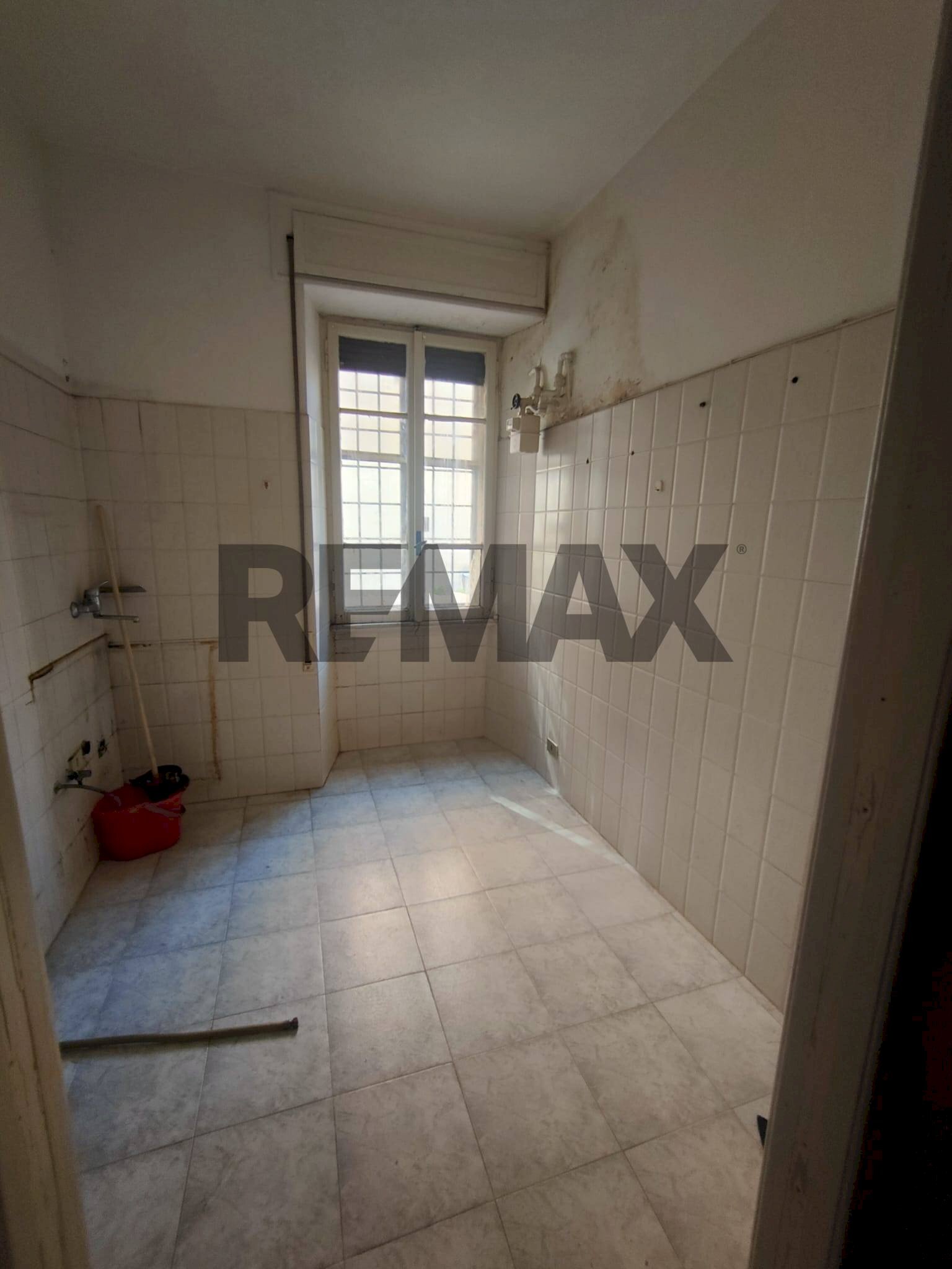 Stanza vuota - Bilocale Via Delle Giunchiglie
51, Roma - foto 3