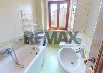 Bagno - Appartamento via vietnam
 
4, Bastia Umbra - foto 2