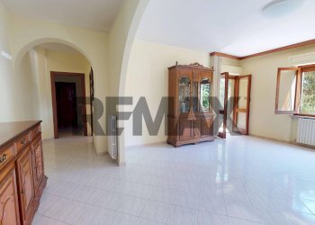 Stanza vuota - Appartamento via vietnam
 
4, Bastia Umbra - foto 17