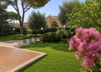Giardino - Villa via adige
 
1, Ardea - foto 8