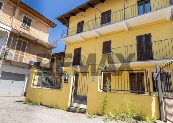 Edificio all\'aperto - Casa semi indipendente Via San Martino
 
16, Gassino Torinese - foto 2