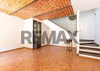 Scale - Casa semi indipendente Via San Martino
 
16, Gassino Torinese - foto 6