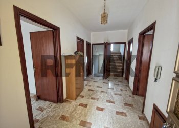 Hall / corridoio - Casa indipendente Joggi via A4
 
4, Santa Caterina Albanese - foto 13