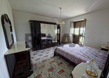 Camera / camera da letto - Casa indipendente Joggi via A4
 
4, Santa Caterina Albanese - foto 20