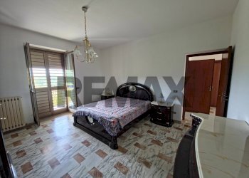 Camera / camera da letto - Casa indipendente Joggi via A4
 
4, Santa Caterina Albanese - foto 21