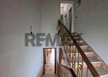 Scale - Casa indipendente Joggi via A4
 
4, Santa Caterina Albanese - foto 47