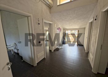 Hall / corridoio - Casa indipendente Joggi via A4
 
4, Santa Caterina Albanese - foto 48