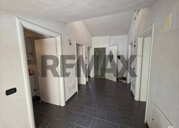 Hall / corridoio - Casa indipendente Joggi via A4
 
4, Santa Caterina Albanese - foto 68