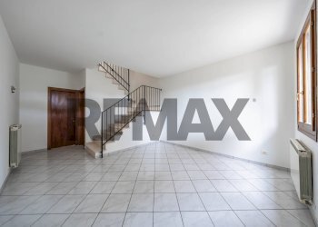 Stanza vuota - Terraced Villa Via Mozambico
 
30, Portomaggiore - photo 10