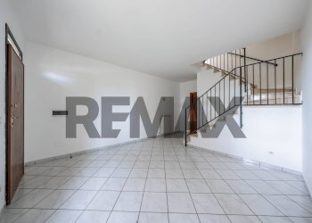 Stanza vuota - Terraced Villa Via Mozambico
 
30, Portomaggiore - photo 11