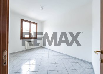 Stanza vuota - Terraced Villa Via Mozambico
 
30, Portomaggiore - photo 37