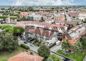 Edificio all\'aperto - Terraced Villa Via Mozambico
 
30, Portomaggiore - photo 60