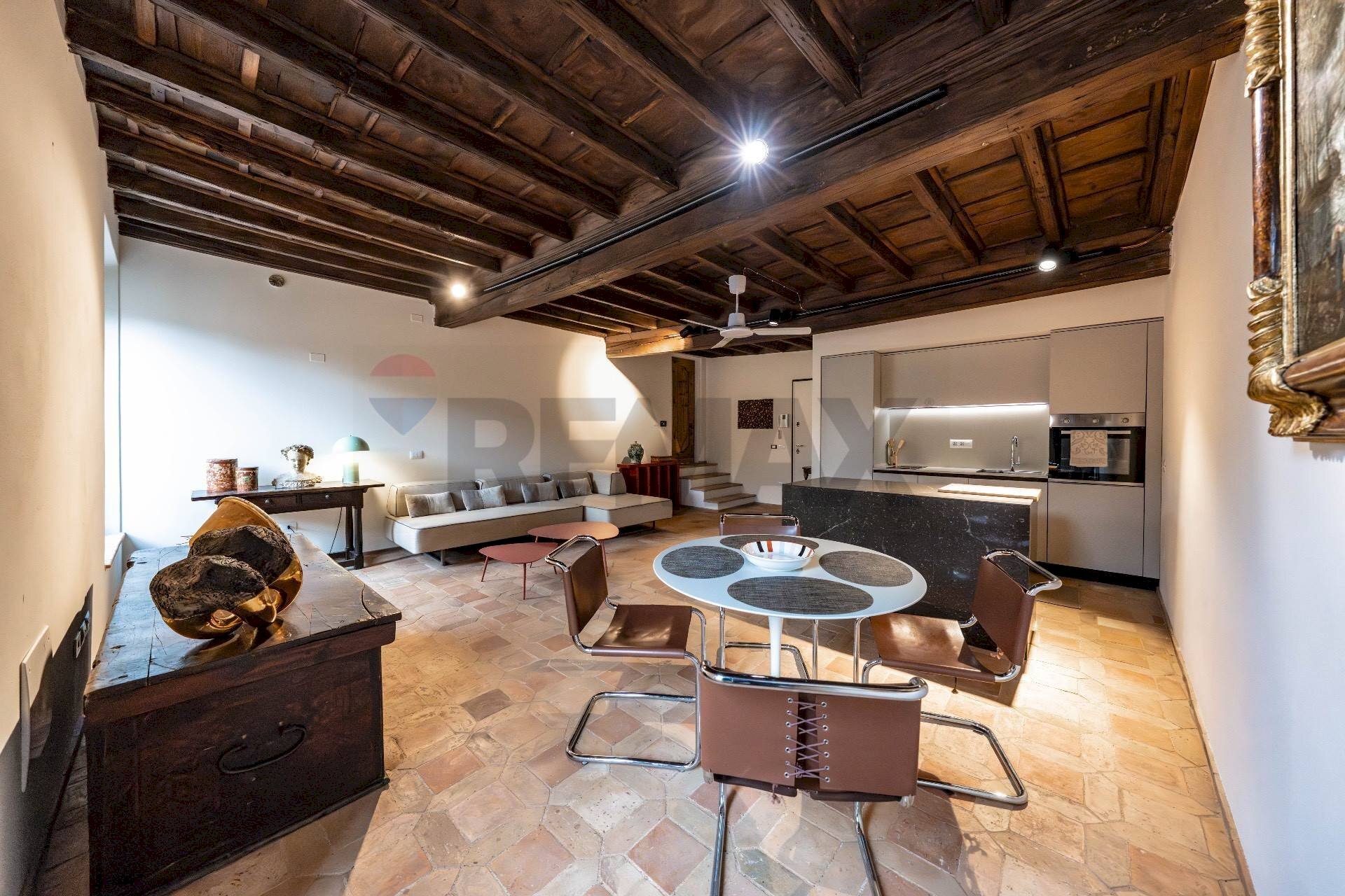 Sala da pranzo - Three-room apartment Via Carlo Mayr
 
48, Ferrara - photo 1