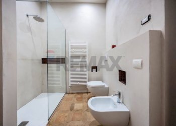 Bagno - Three-room apartment Via Carlo Mayr
 
48, Ferrara - photo 28