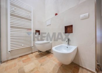 Bagno - Three-room apartment Via Carlo Mayr
 
48, Ferrara - photo 30