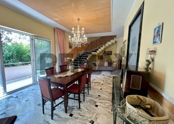 Sala da pranzo - Terraced Villa Via Aviatori D'Italia
 
10, Caserta - photo 8