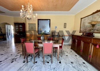 Sala da pranzo - Terraced Villa Via Aviatori D'Italia
 
10, Caserta - photo 12