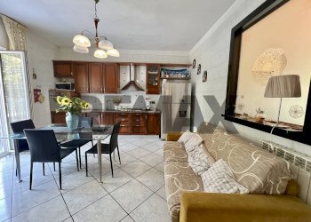 Sala da pranzo - Terraced Villa Via Aviatori D'Italia
 
10, Caserta - photo 14
