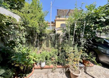 Giardino - Terraced Villa Via Aviatori D'Italia
 
10, Caserta - photo 59