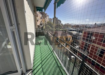 Balcone - Trilocale Via Corridoni
 
11, Savona - foto 15