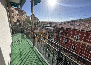 Balcone - Trilocale Via Corridoni
 
11, Savona - foto 16
