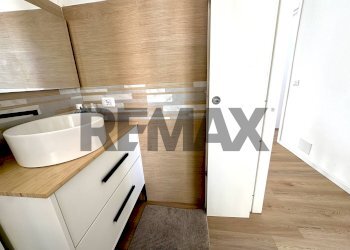 Bagno - Trilocale Via Corridoni
 
11, Savona - foto 44
