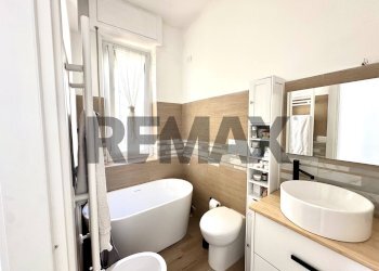 Bagno - Trilocale Via Corridoni
 
11, Savona - foto 45