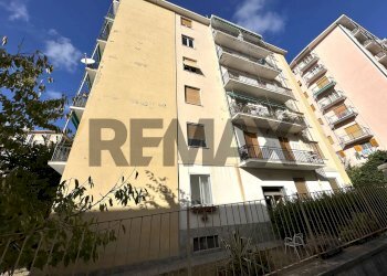 Edificio all\'aperto - Trilocale Via Corridoni
 
11, Savona - foto 56