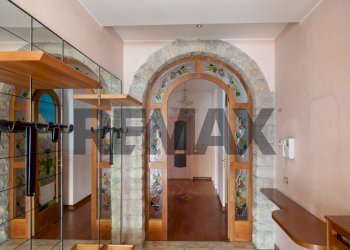 Hall / corridoio - Villa via San Rocco
 
32, Tavernola Bergamasca - photo 17