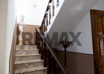 Scale - Villa via San Rocco
 
32, Tavernola Bergamasca - photo 20