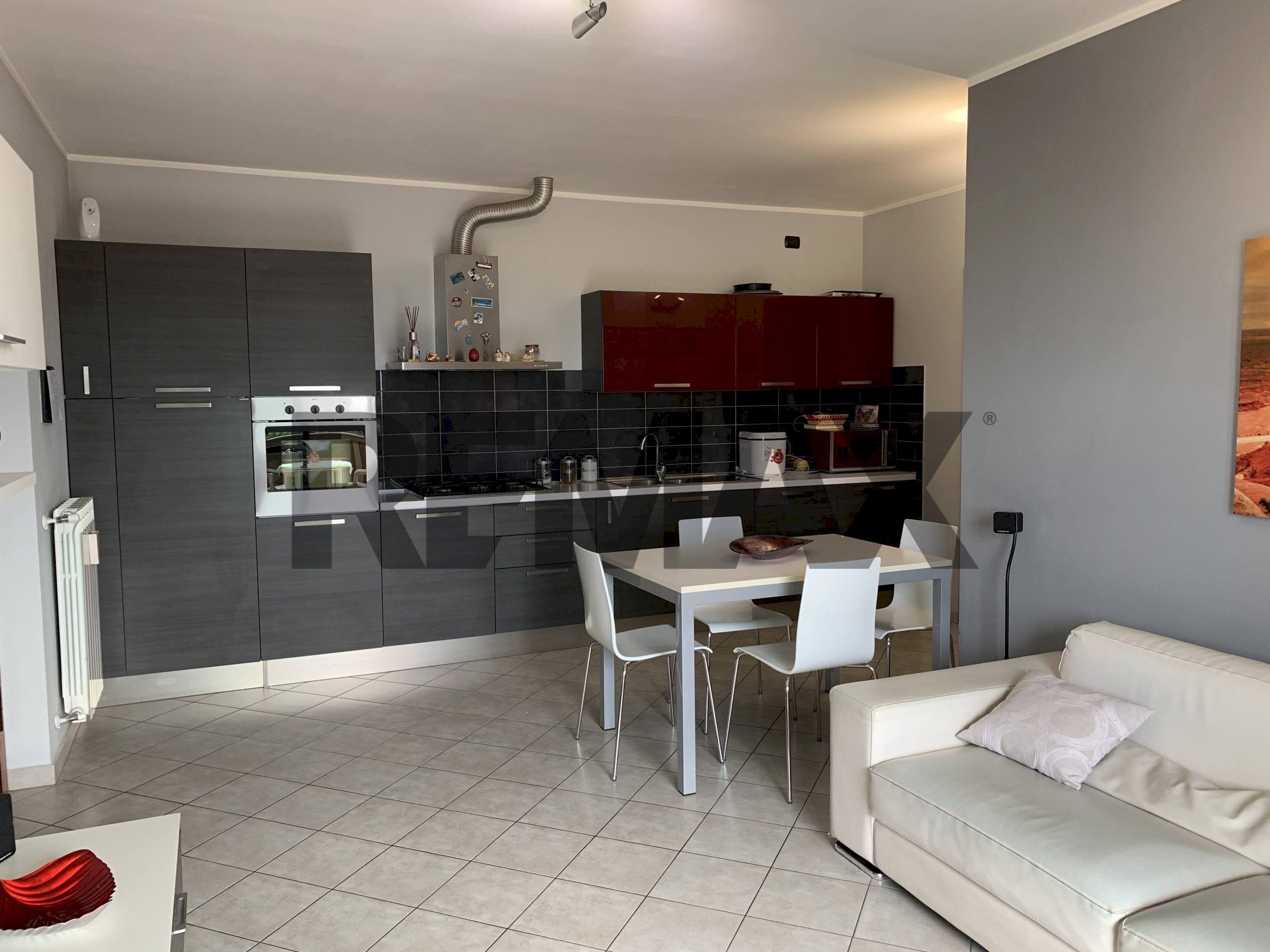 Sala da pranzo - Trilocale via arcobaleno
13/c, Trecate - foto 2