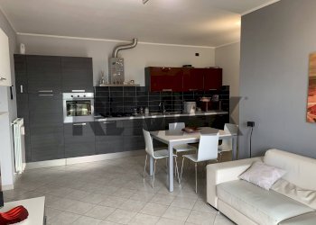 Sala da pranzo - Trilocale via arcobaleno
 
13/c, Trecate - foto 2