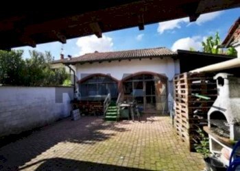 Casa all\'aperto - Casa indipendente via Vittorio Emanuele II
 
20, Vinzaglio - foto 4