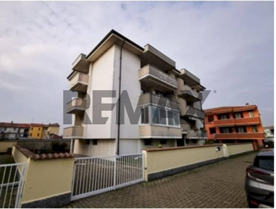 Edificio all\'aperto - Three-room apartment via Strettura
5, Trecate - photo 2
